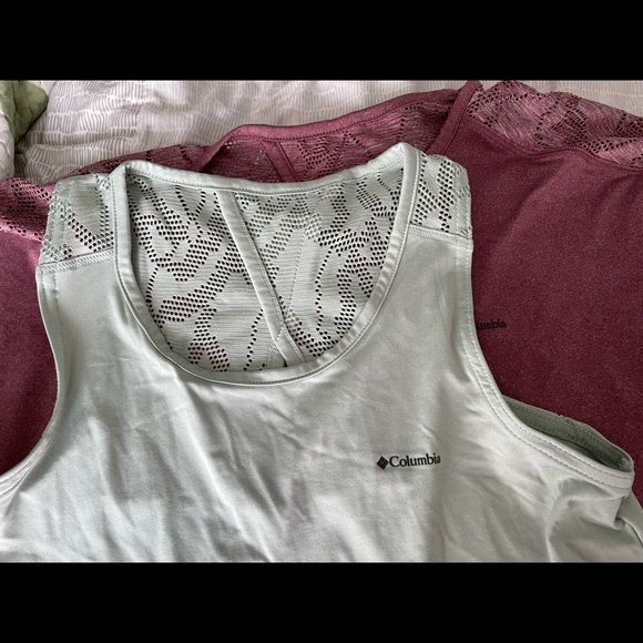 Columbia women’s active wear shirts - Picture 2 of 5